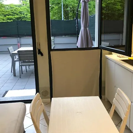 Downtown House アパート *